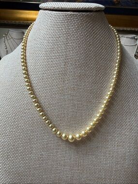 Vintage Gold Pearl Graduated Necklace